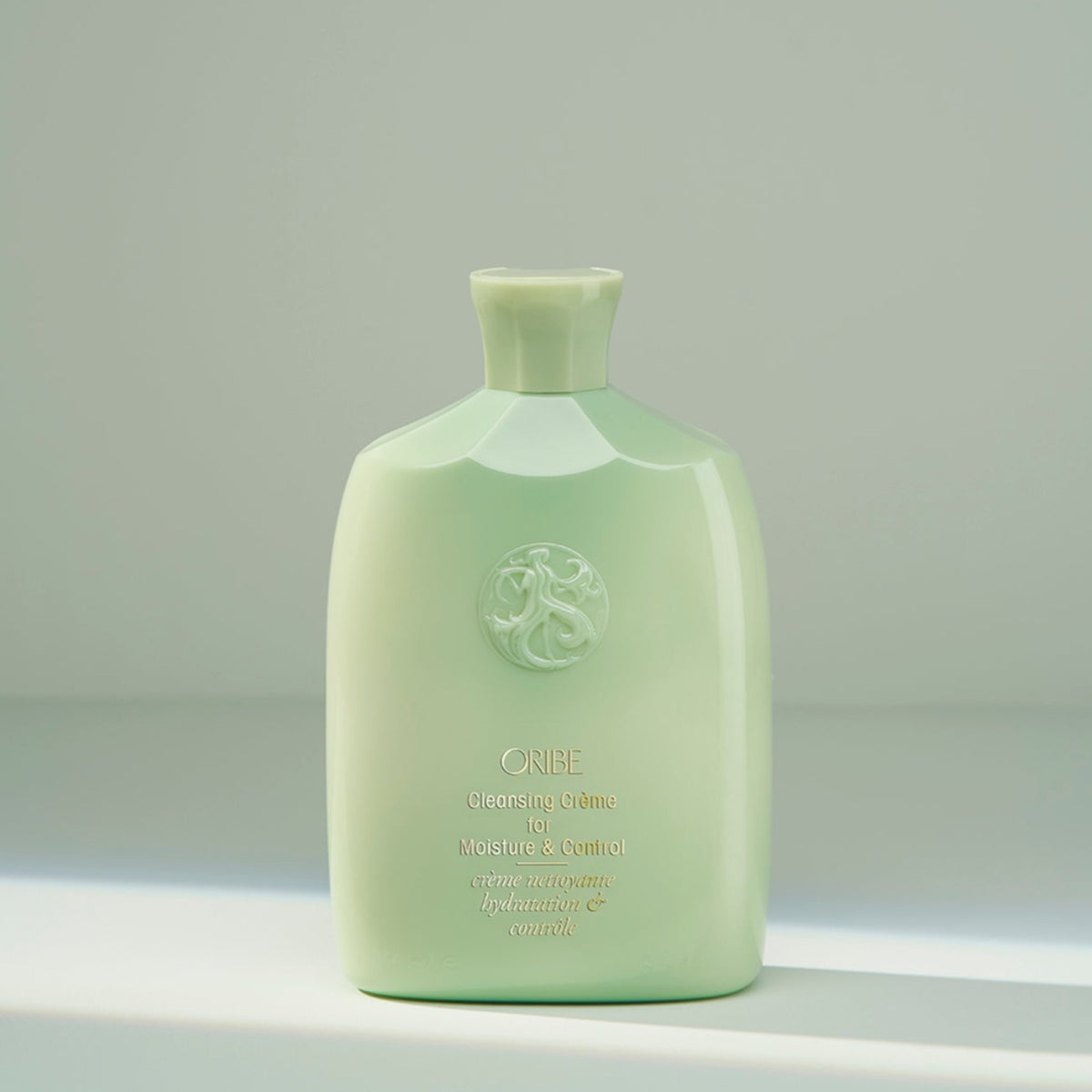 Shampoo tipo crema super hidratante ORIBE   Cleansing Crème for Moisture and Control 250ml